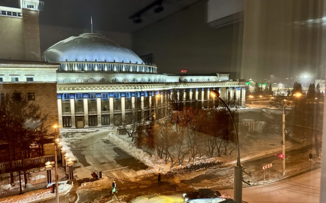 Квартира Трёхкомнатная с видом на оперный театр