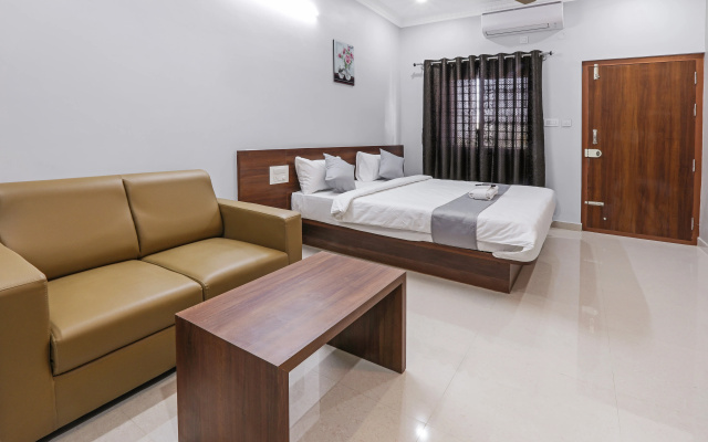 Отель Gateway Suites