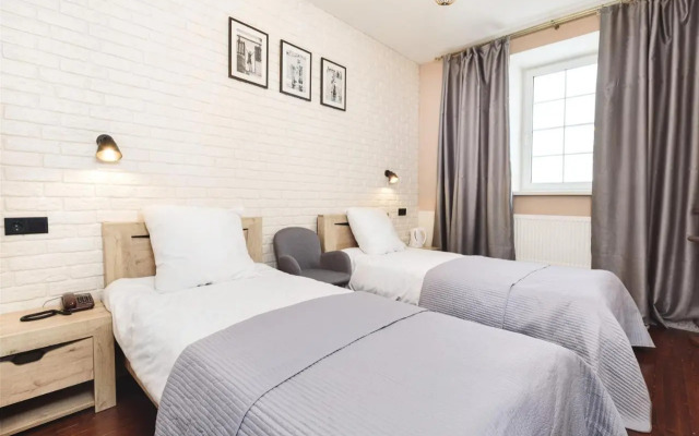 Zolotoy Pavlin Hotel
