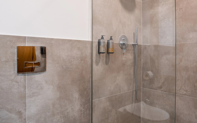 Bathroom · Stepantsminda — photo 44