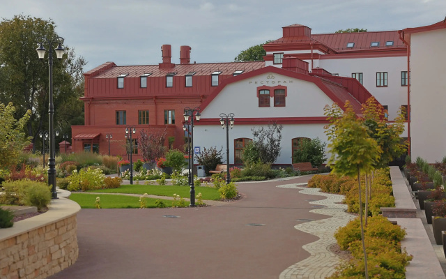 Отель Генрих