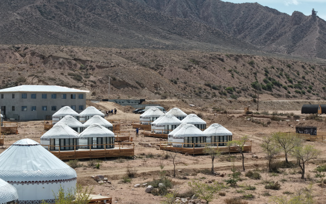 Глэмпинг Oimo Tash Yurt Camp
