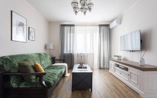 Квартира Уютное Место/Hugge Place у ЖД Вокзала
