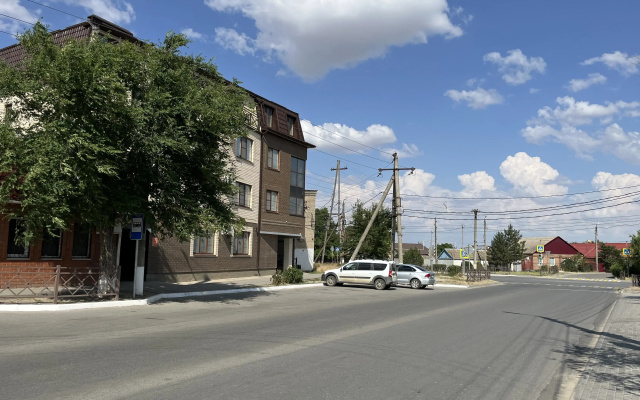 Отель Домино