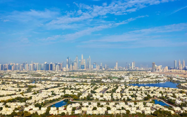 Отель Local Dubai, Jumeirah Village Triangle, Autograph Collection