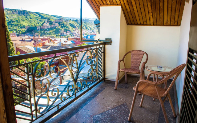 Superior Family room with balcony and with view · Flamingo Hotel — photo 5