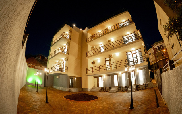 Hotel exterior · Tbilisi — photo 11