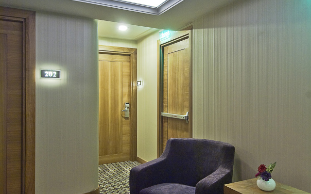 Tuğcu Hotel Select