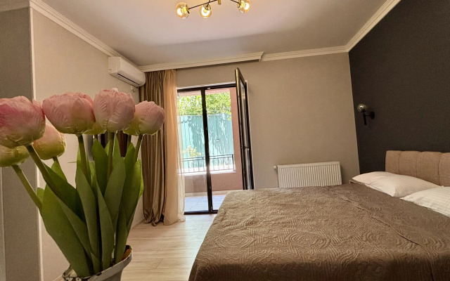 Guest rooms · Tbilisi — photo 35