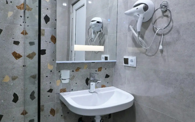 Bathroom · Tbilisi — photo 15