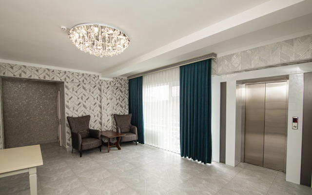 Отель  Mercuri Meridian
