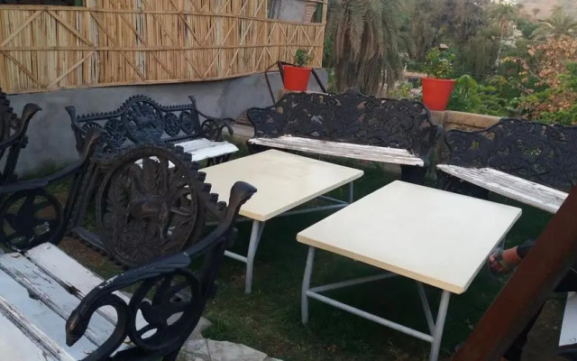 Отель Kaka Inn