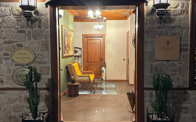 Pina Hotel Oldtown