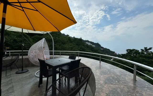 Grounds · Batumi — photo 19