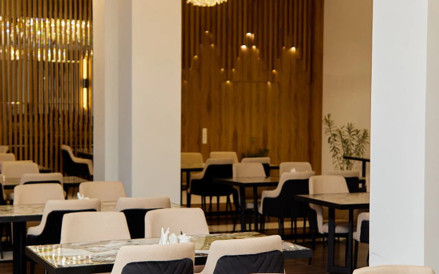 Отель Grand Plaza Samarkad