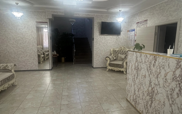 Отель Аура
