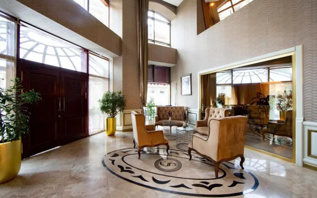 Отель Sapphire Inn