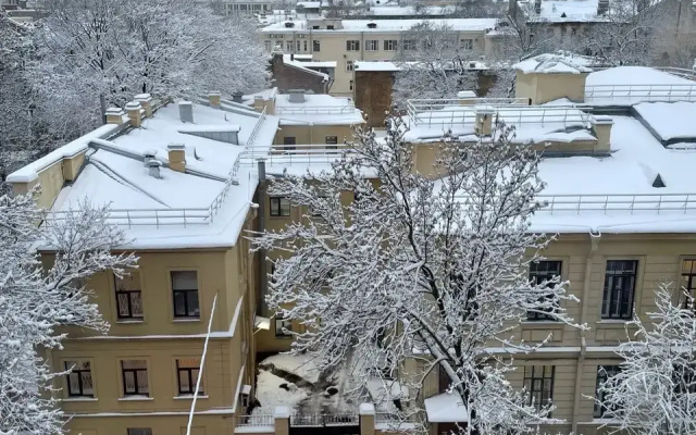 Квартира Лофт-студия на берегу Невы