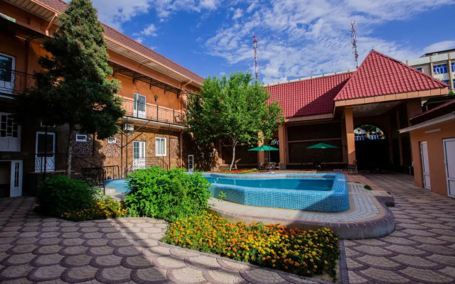 Отель Art House