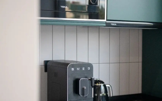 2 Bedrooms Penthouse Terrace Suite with Kitchen · Gratus Aparthotel Tbilisi — photo 15