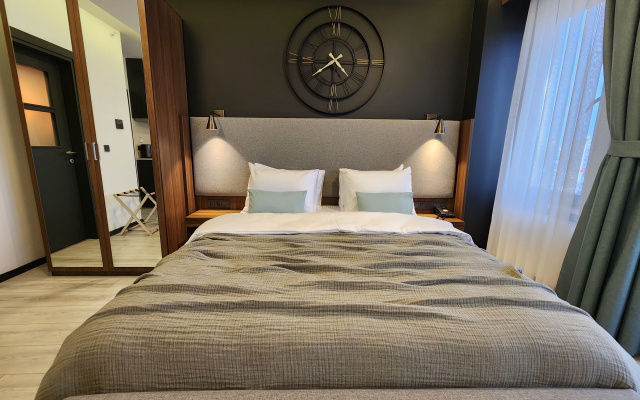 Отель Taksim Landhouse