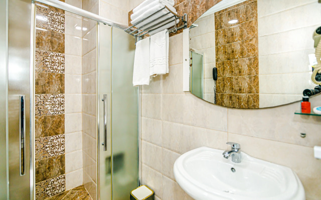 Отель Maris Baku