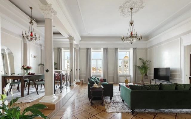 Апартаменты Minin Apartments c видом на Исаакиевский Собор 210 кв.м.