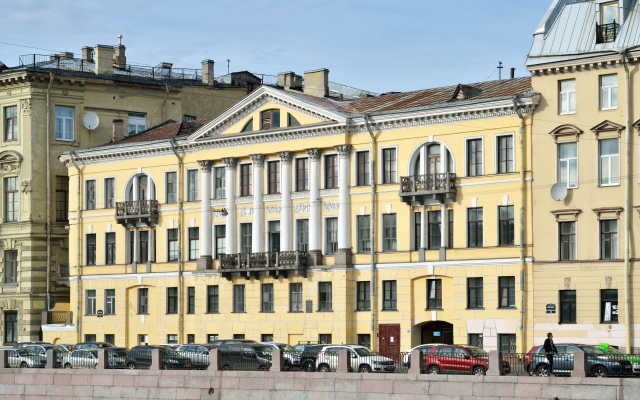 Woman Hostel вид на фасад
