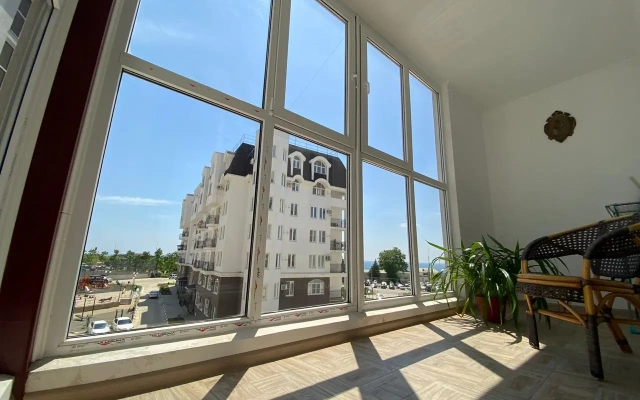 Apartamentyi Na Tamanskaya 121