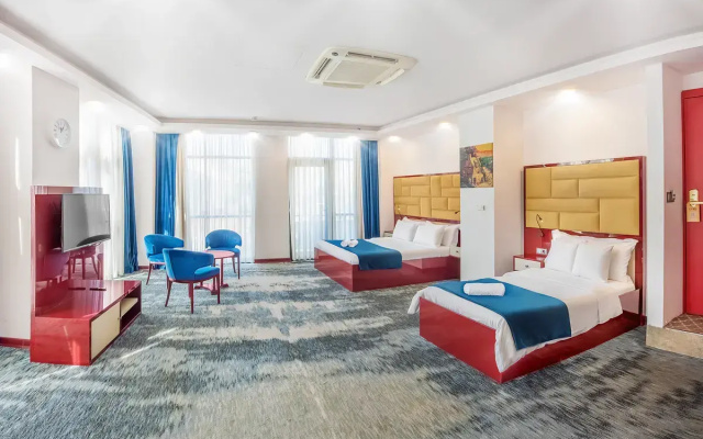 Guest rooms · Tbilisi — photo 12