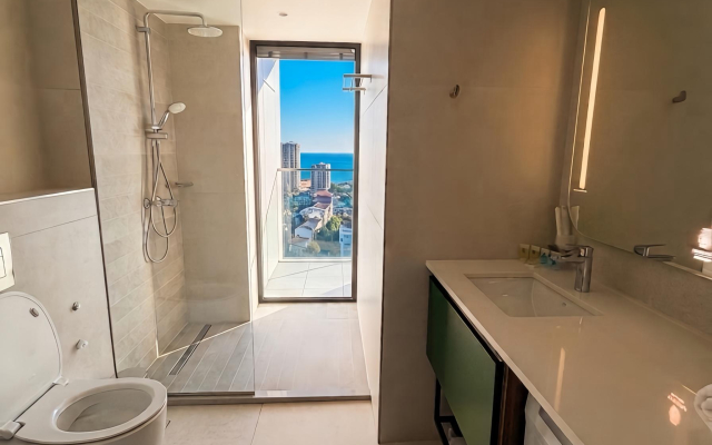 Bathroom · Batumi — photo 15