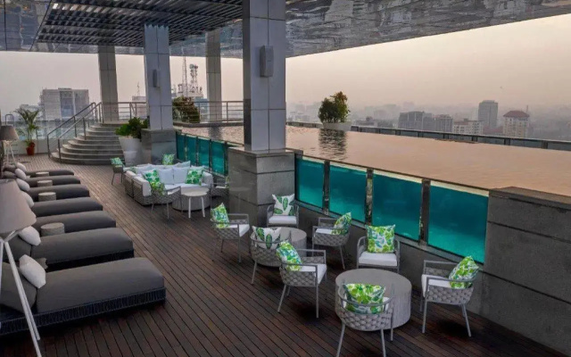 Отель Renaissance Dhaka Gulshan
