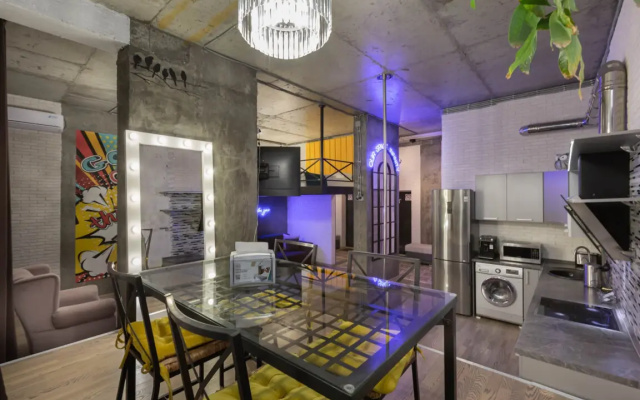 АПАРТАМЕНТЫ REHOME24 на 22 этаже