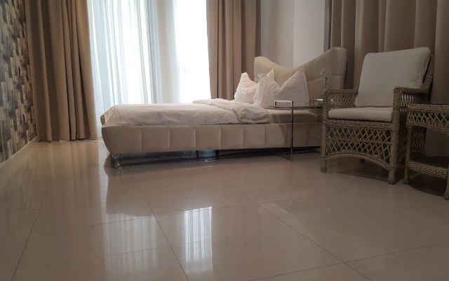 Апартаменты The Premier Studio