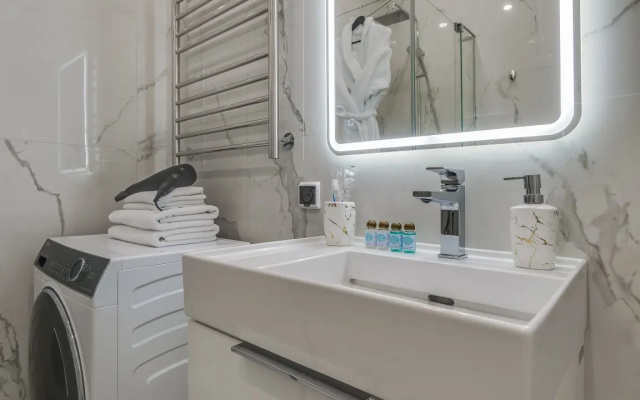Апартаменты Представительский Люкс с Балконом и Красивым Видом Business Apartments