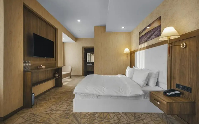 Guest rooms · Tbilisi — photo 14