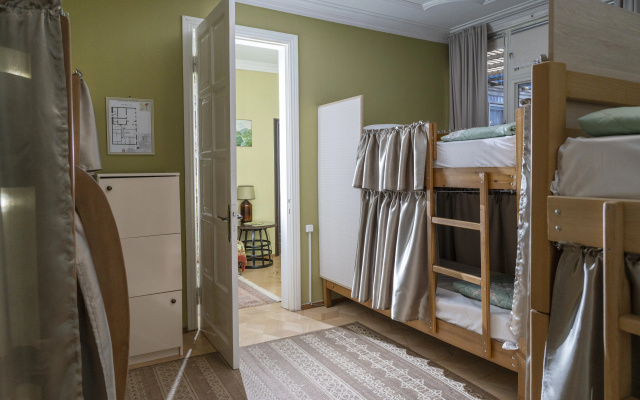 Guest rooms · Tbilisi — photo 27