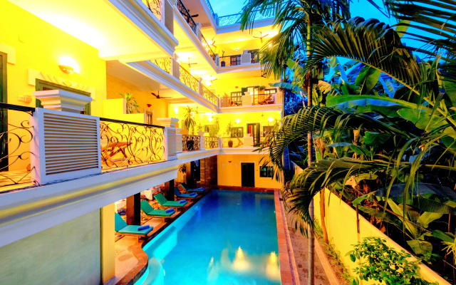Отель Golden Banana Residence