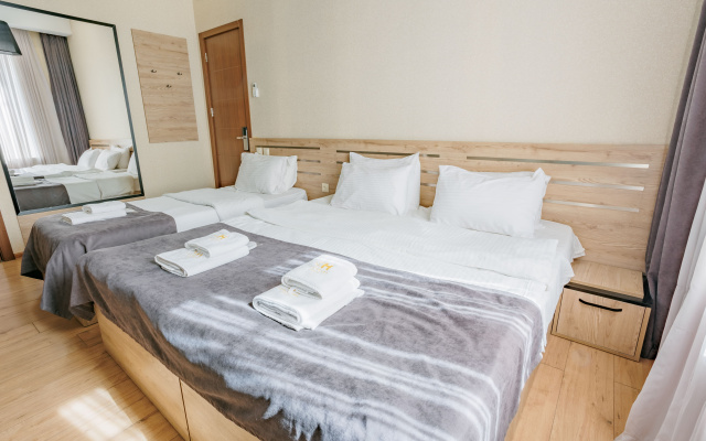 Guest rooms · Tbilisi — photo 21