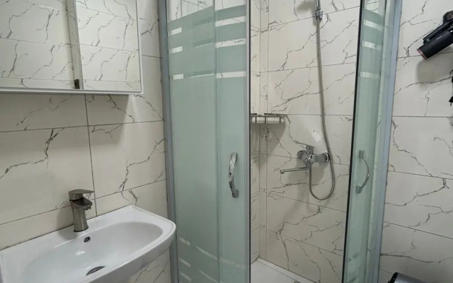Bathroom · Batumi — photo 8