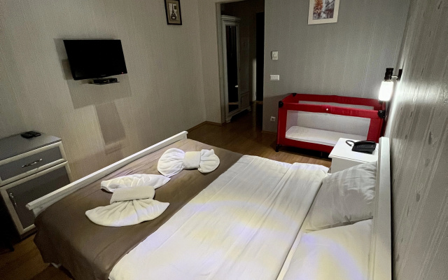 Отель Granada Hotel and Restaurant