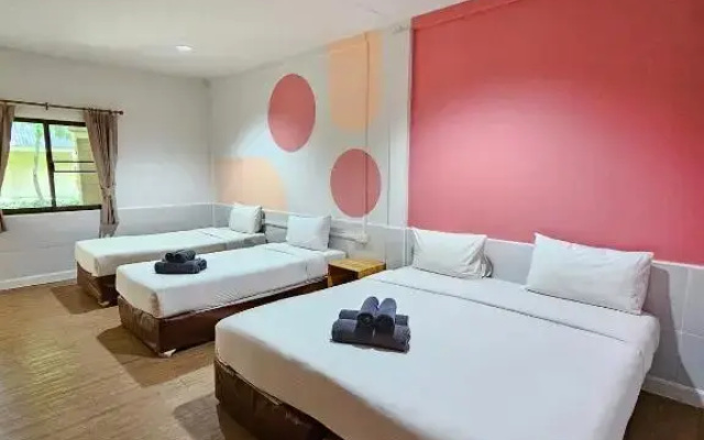 Курортный отель Malibu Samed resort
