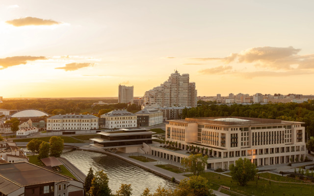Отель Waldorf Astoria Minsk