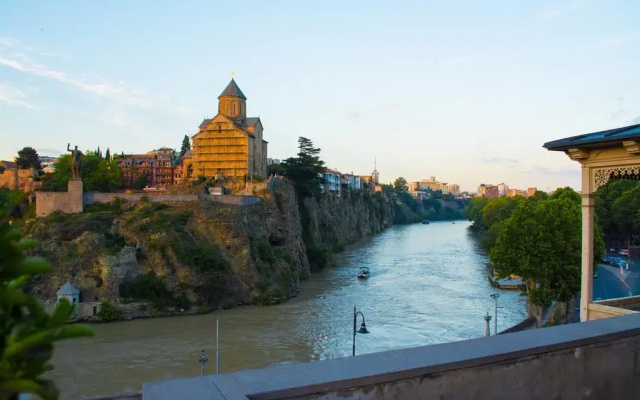 Grounds · Tbilisi — photo 41