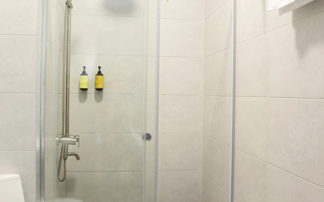 Bathroom · Batumi — photo 27