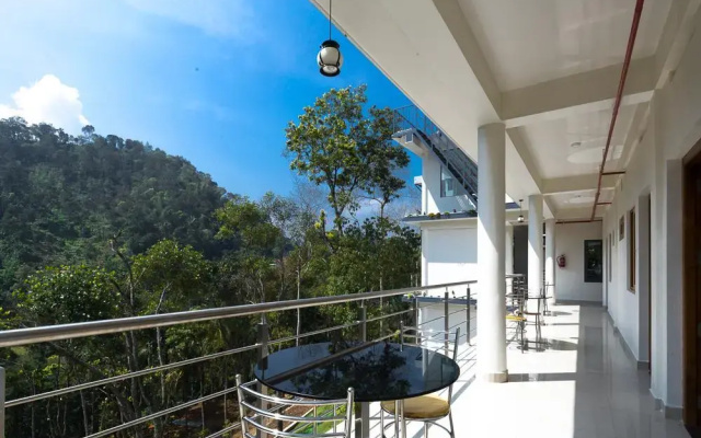 Отель Hostess Thekkady