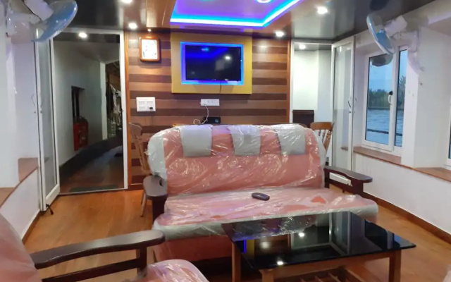 Отель Sreekrishna one Bedroom Private Houseboat