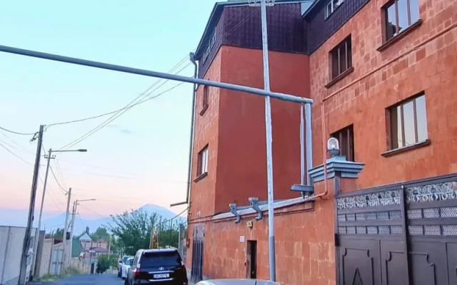 Гостевой дом Red House