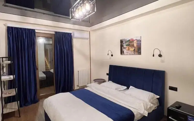 Guest rooms · Tbilisi — photo 9