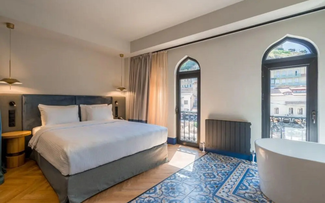 Guest rooms · Tbilisi — photo 17
